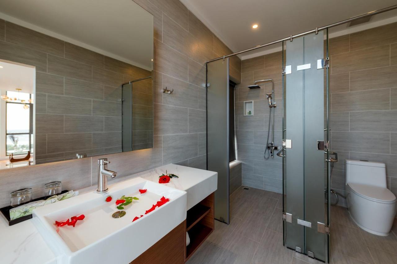 The Empire Hotel Phu Quoc Exterior photo
