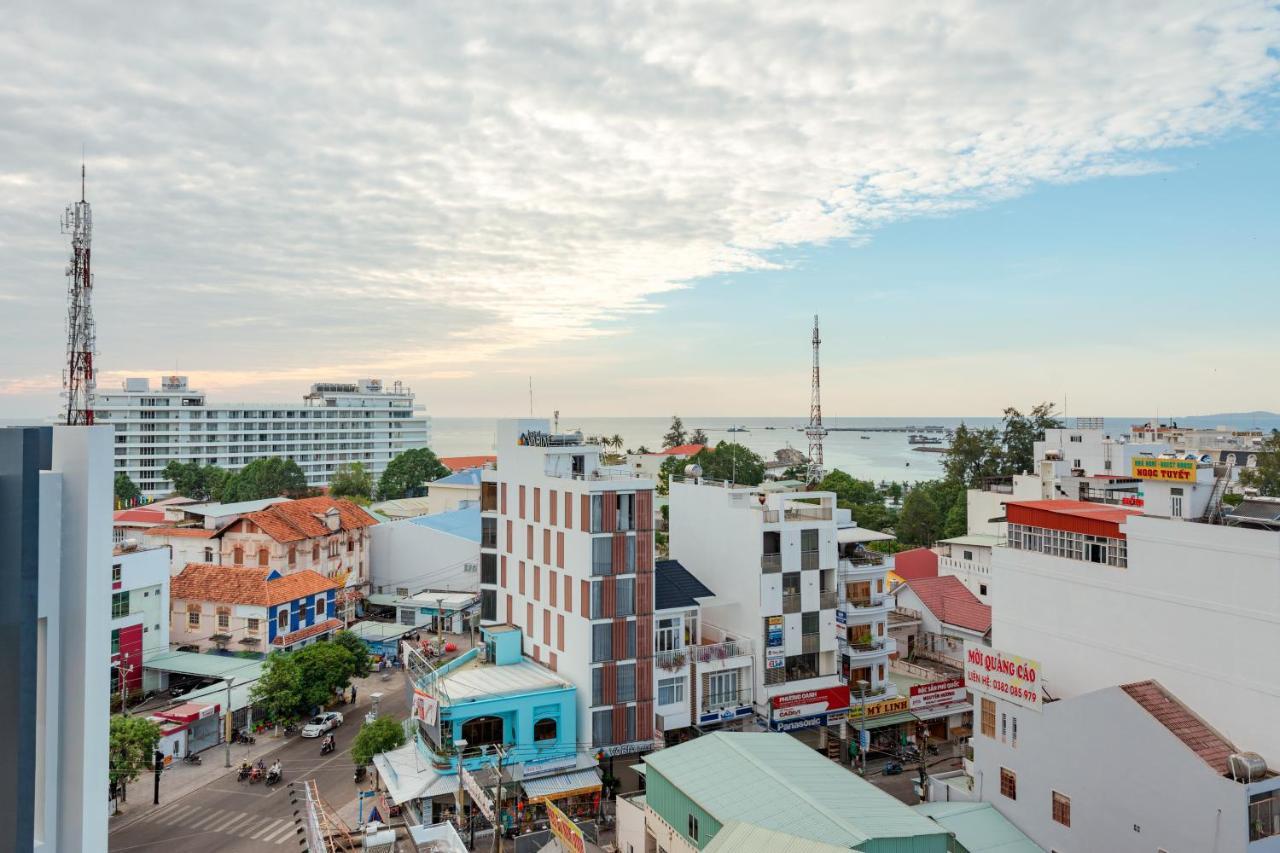 The Empire Hotel Phu Quoc Exterior photo