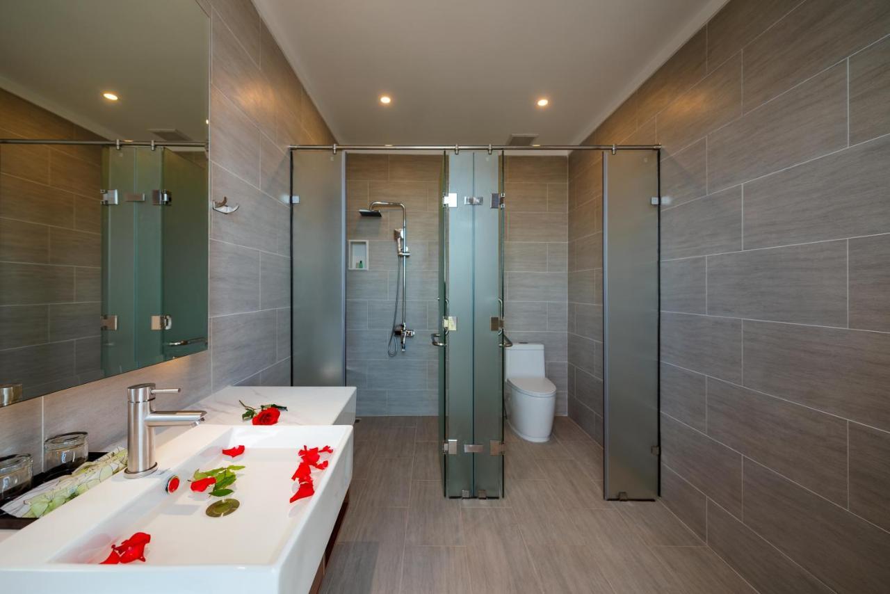 The Empire Hotel Phu Quoc Exterior photo